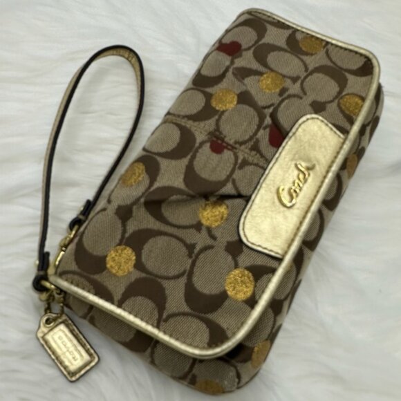 *SOLD* Vintage Coach Secret Admirer Large Flap Wristlet + Bonus Strap Extender - Picture 4 of 16